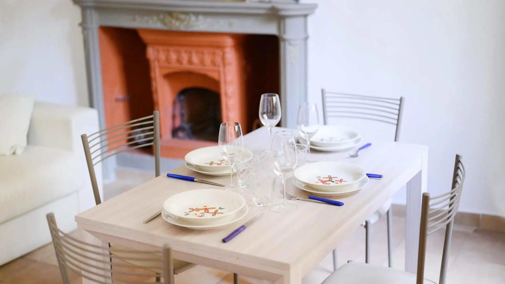 Romantic Ponte Vecchio Florence Apartment